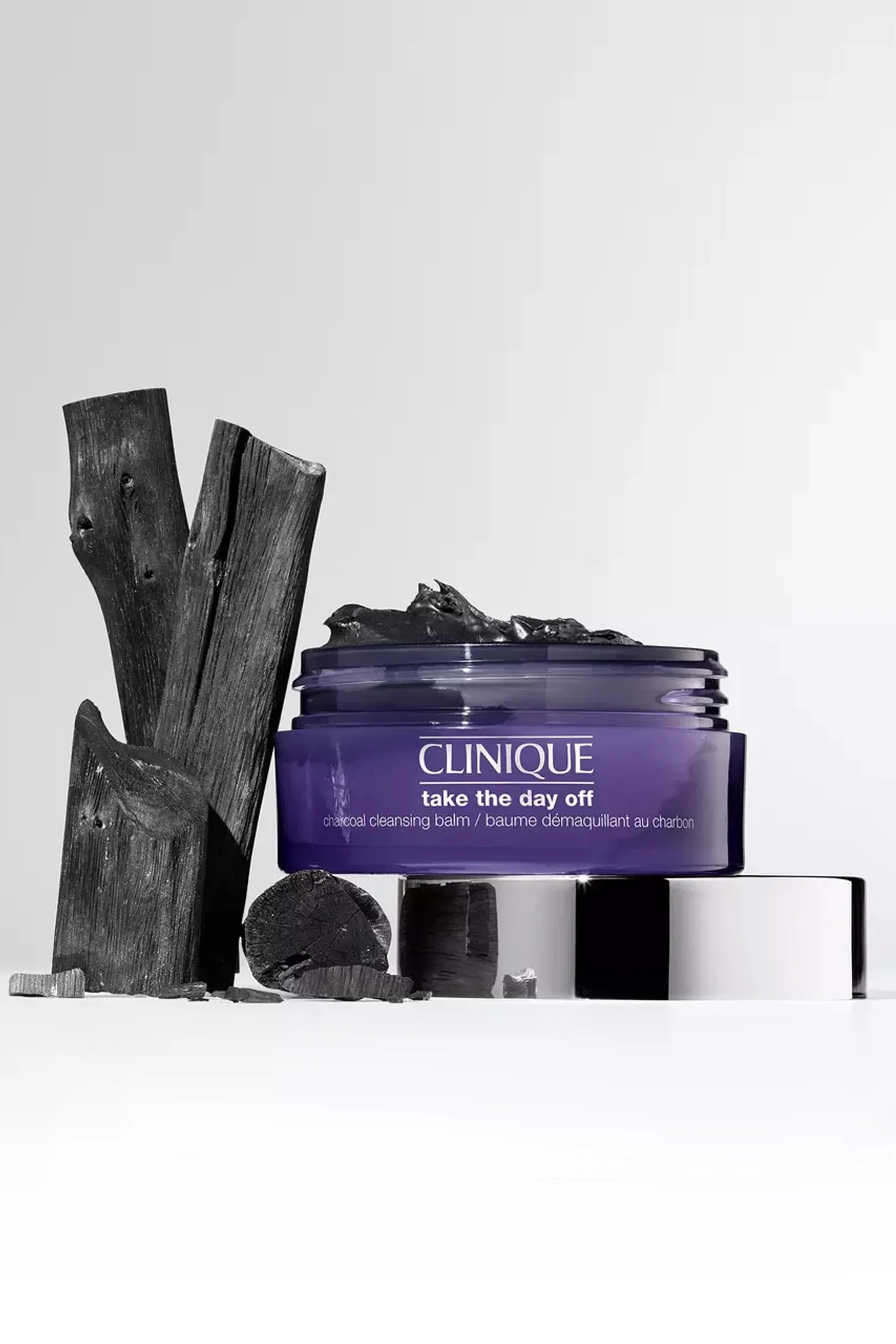 CLINIQUE Take Day Off CharcoalCleansing Balm 125ml - Image 2