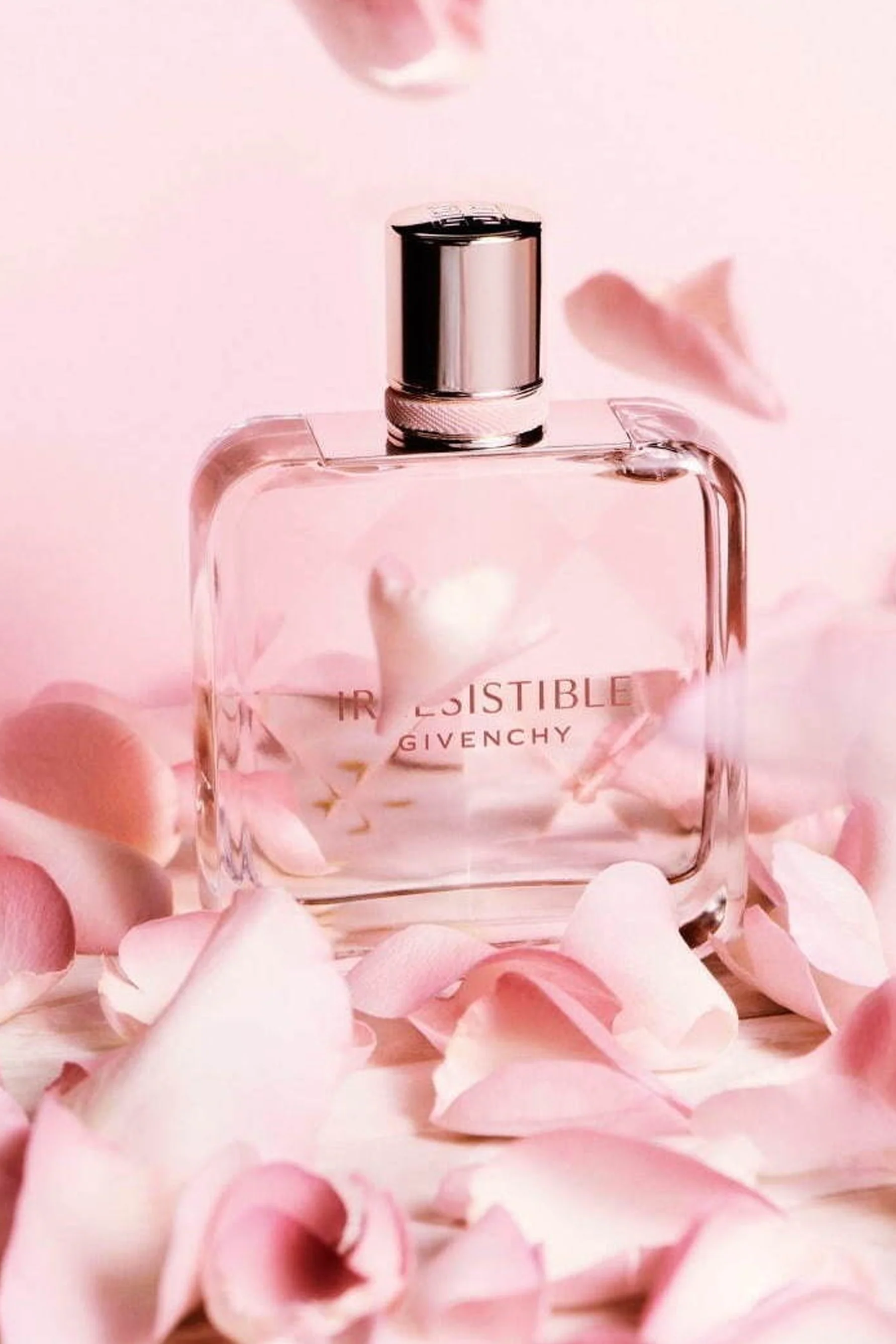 GIVENCHY Irresistible EDT 50ml - Image 2