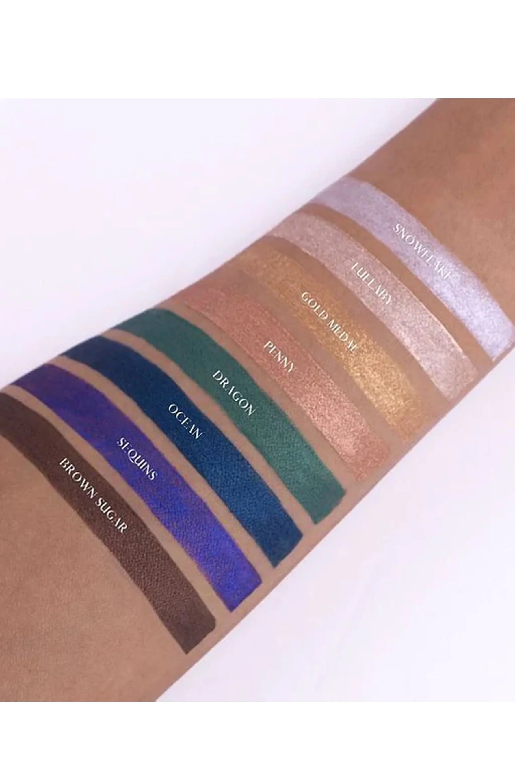 L.A Girl Shockwave Metallic Eyeline Gold Medal - Image 2