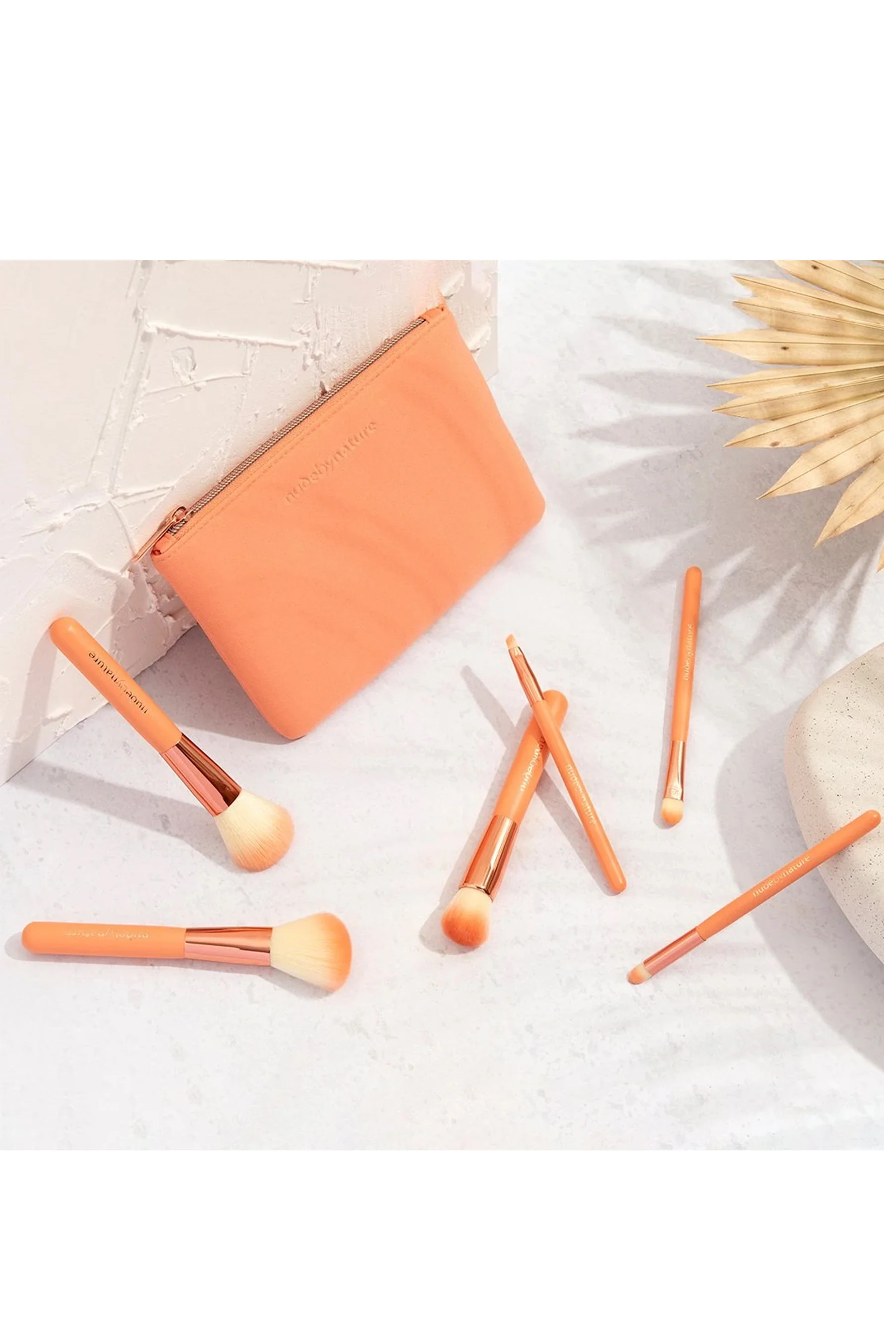 NUDE BY NATURE Perfect Brush Set 6 - Image 2